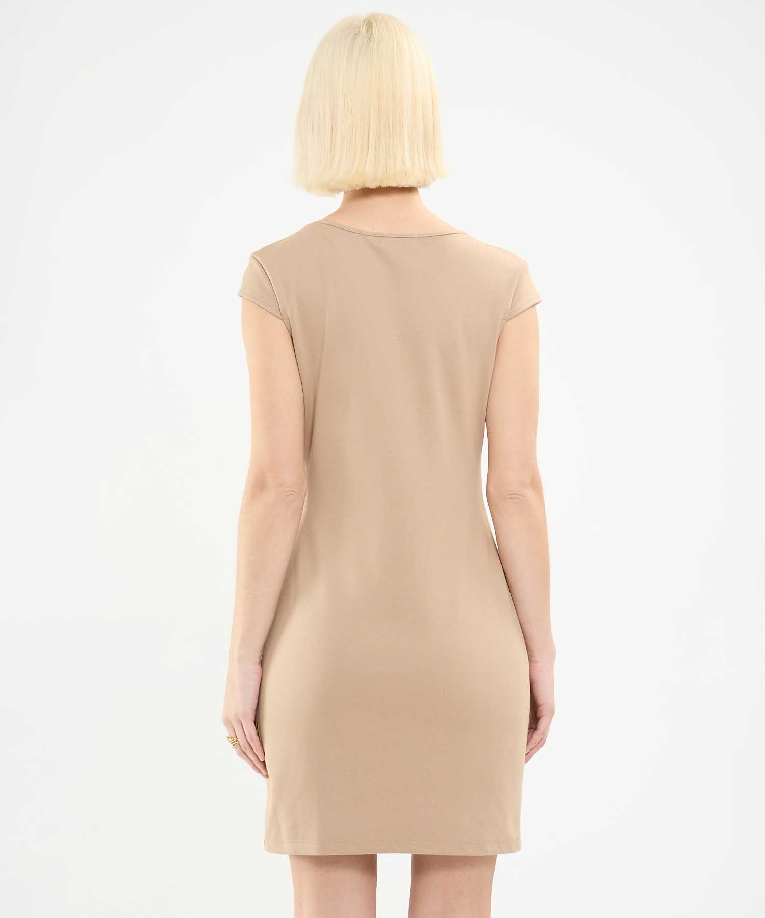 Vestido Manga Casco