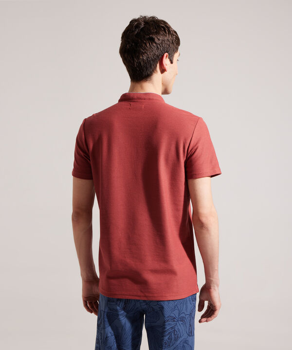 Polo Unicolor Tipo Henley