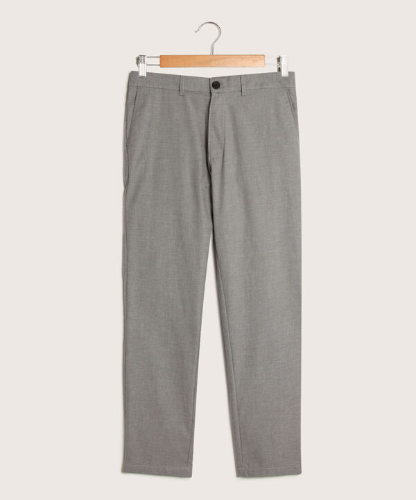 Pantalon Chino Con Detalle En Pretina