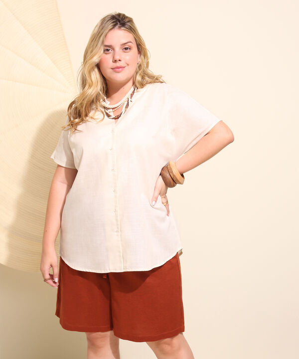 Blusa Unicolor Manga Corta, Cuello En V Con Botonadura En Frente