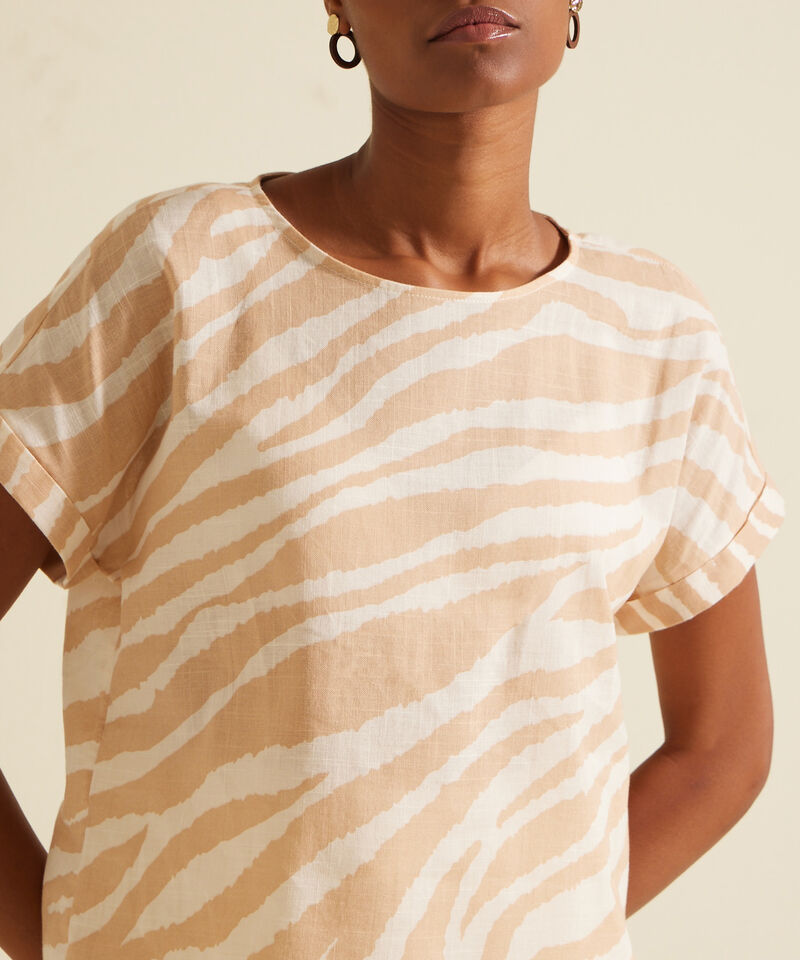 Blusa Manga Corta Corrida Estampada