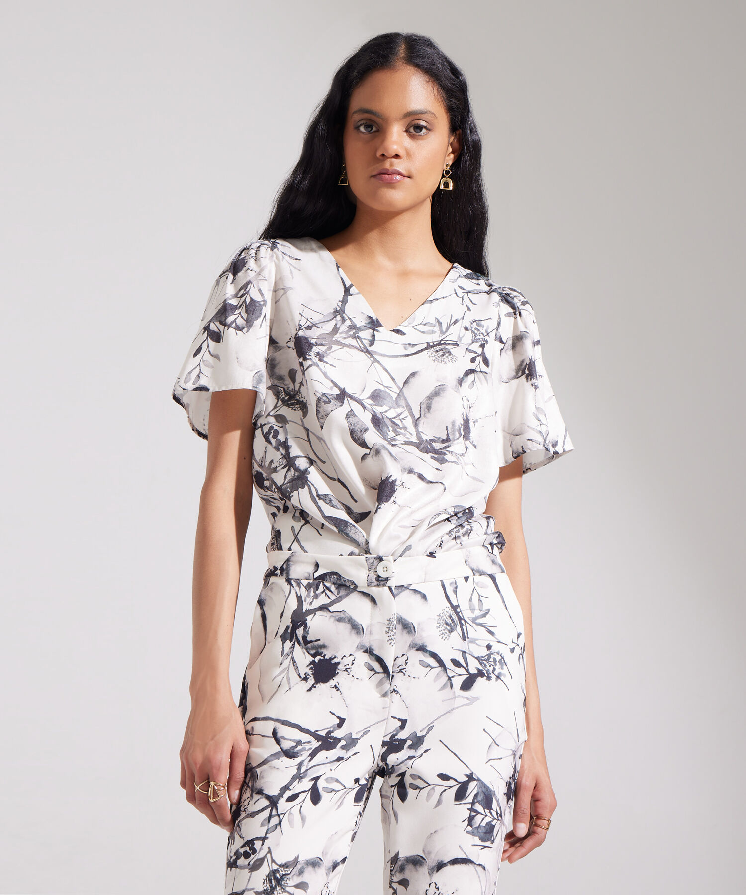 Blusa Estampada Escote En V Manga Corta
