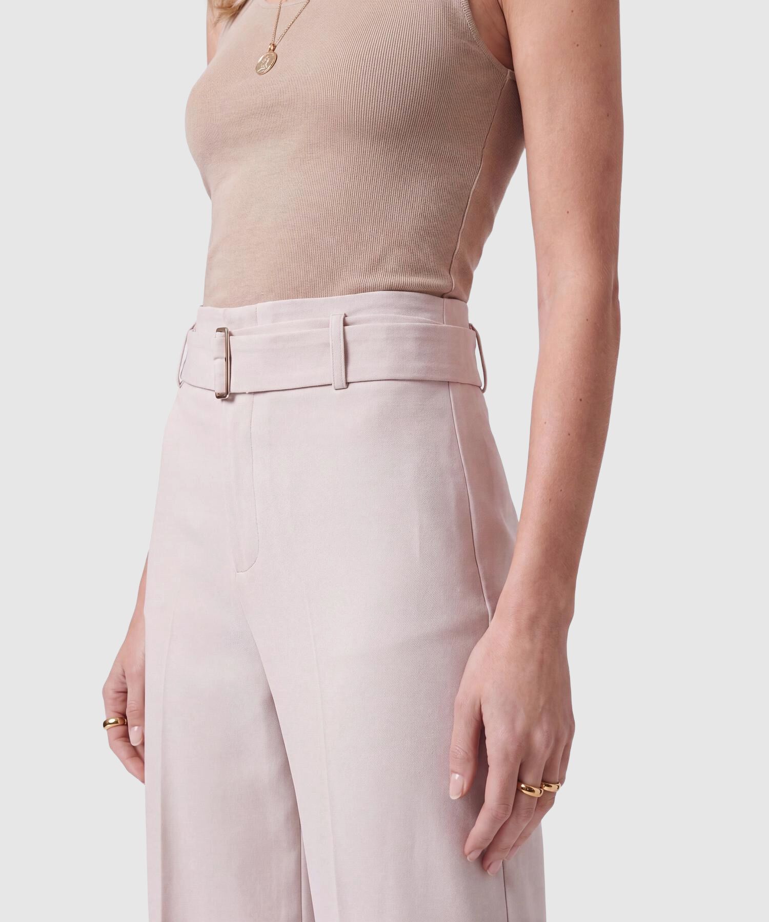 Pantal&oacute;n De Corte Recto Con Cintur&oacute;n Mujer