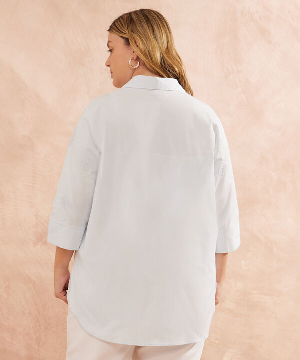 Camisa Con Troquelado