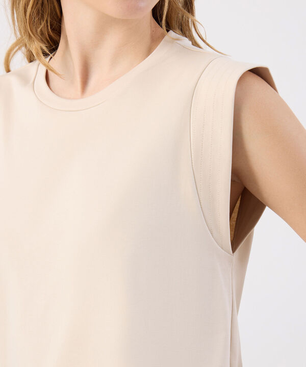 Camiseta Para Mujer Con Hombro Estructurado image number null