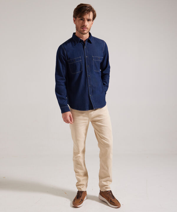Camisa Con Doble Bolsillo Bicelado Tono Azul Oscuro