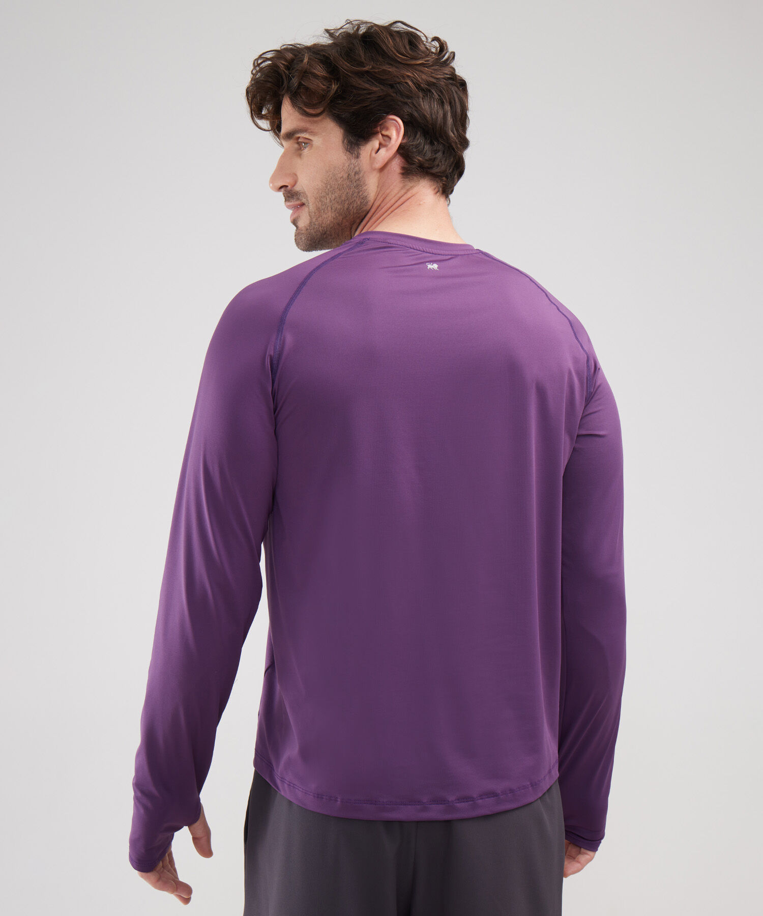 Camiseta Ml Unicolor Con Cuello Redondo