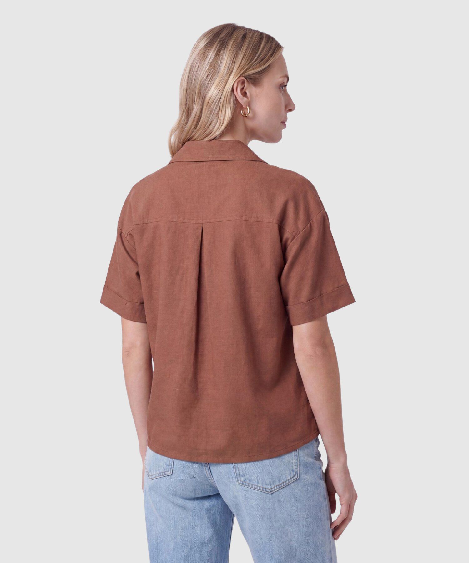 Camisa Manga Corta Con Bolsillos Mujer