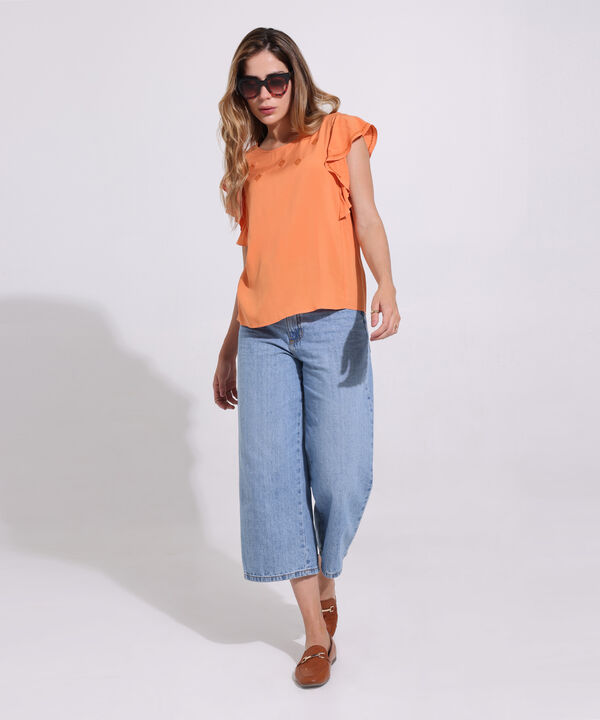 Blusa Manga Corta Con Bordado En Frente Superior