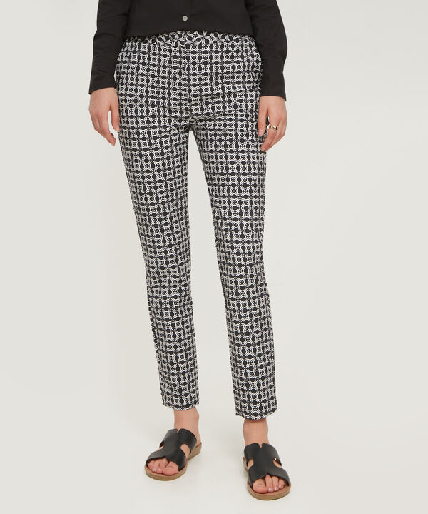 Pantalón Clásico Estampado image number null