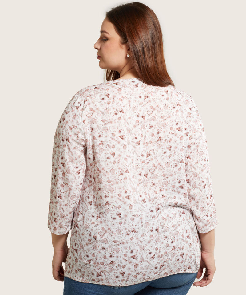 Blusa Manga 3/4 Con Botonadura Estampada
