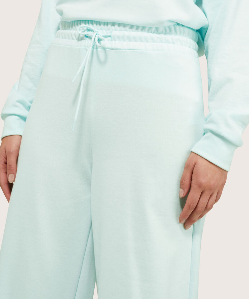 Pantalón Unicolor Bota Recta