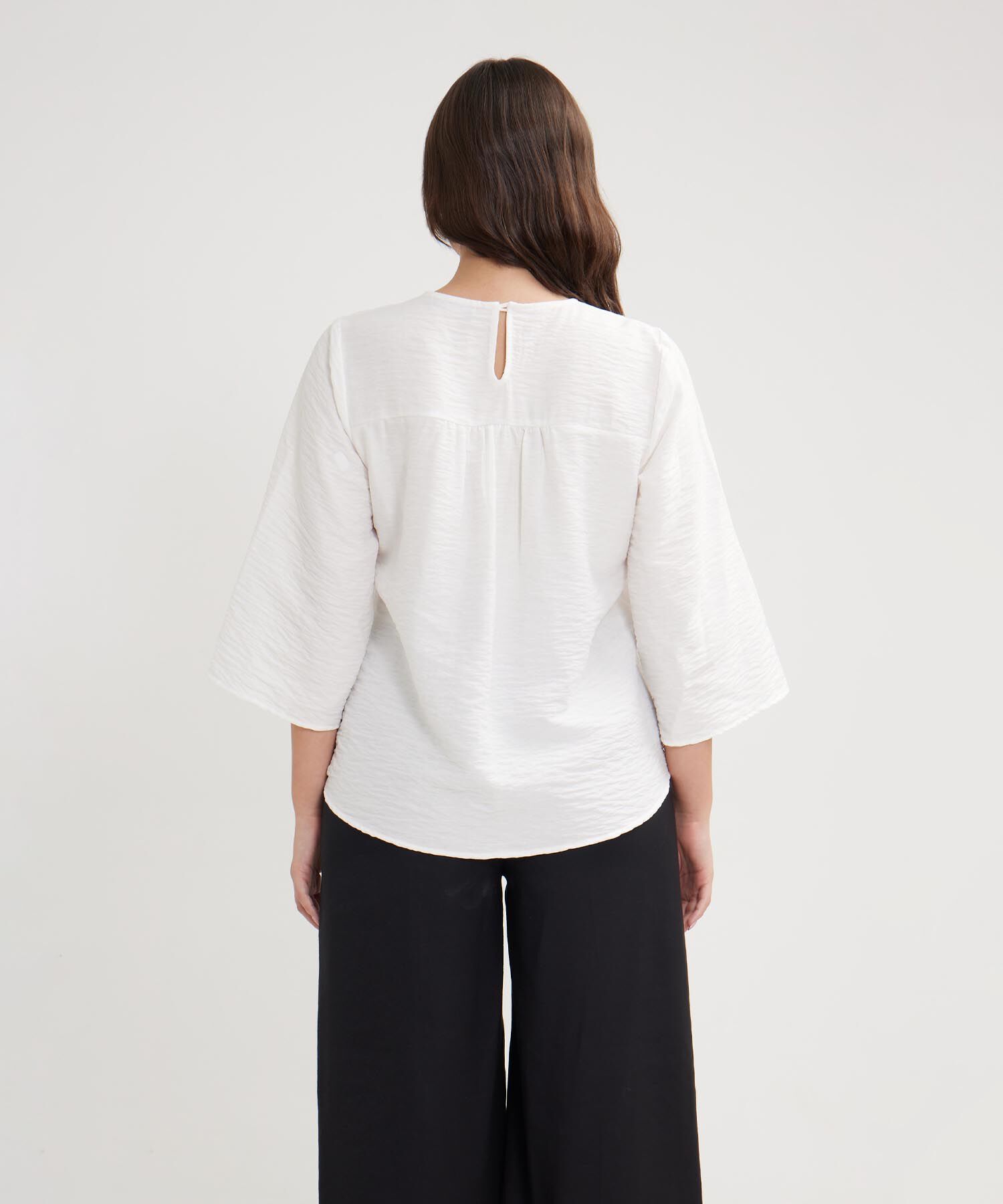 Blusa Mangas 3/4 Bordado En Delantero