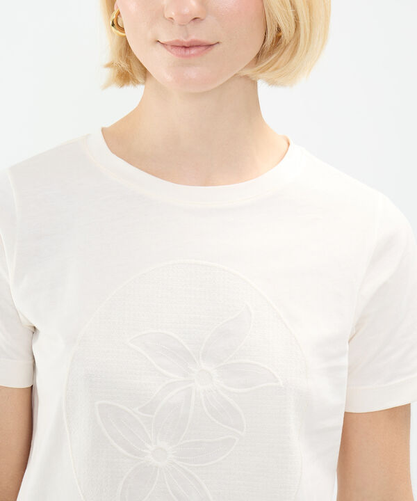 Camiseta Bordado Floral image number null