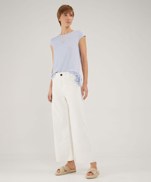 Jean  Culotte Tipo Marine  Tono Off White image number null