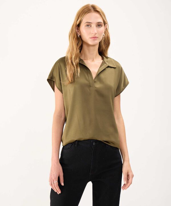 Blusa Satinada Escote en V