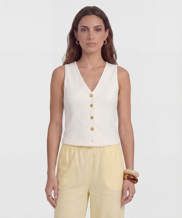 Chaleco Texturizado con Botones de Contraste para Mujer image number null