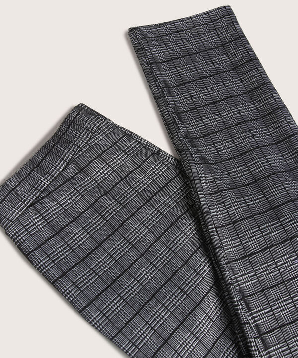 Leggings Preteñido Con Bolsillos image number null