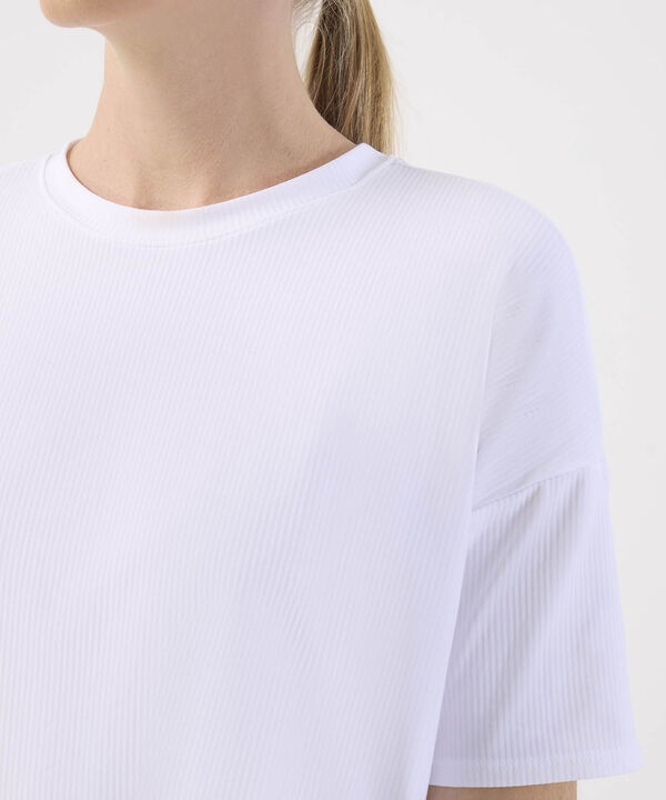 Camiseta Deportiva Boxy image number null