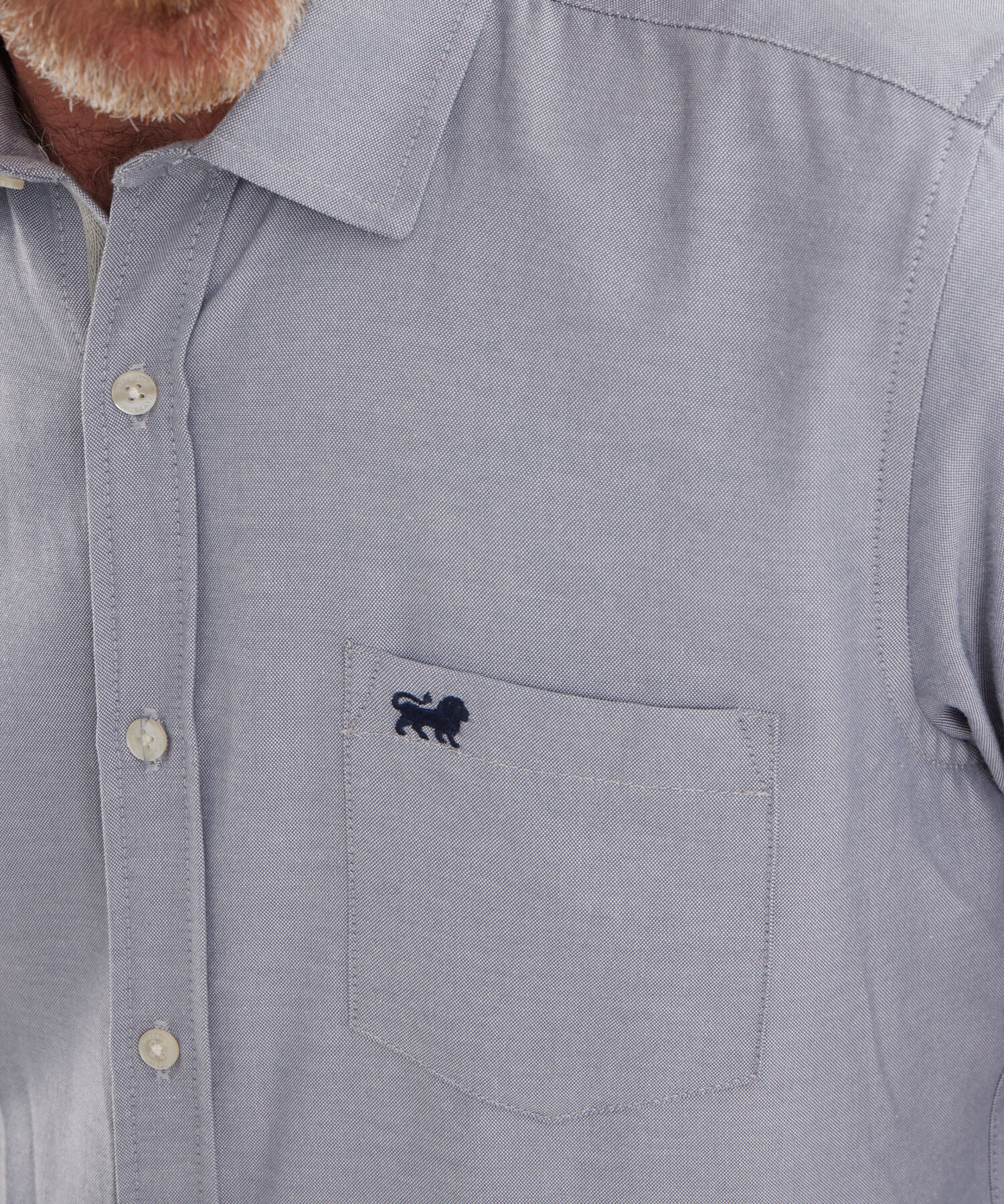 Camisa Unicolor Manga Corta Con Bolsillo, Silueta Regular Fit