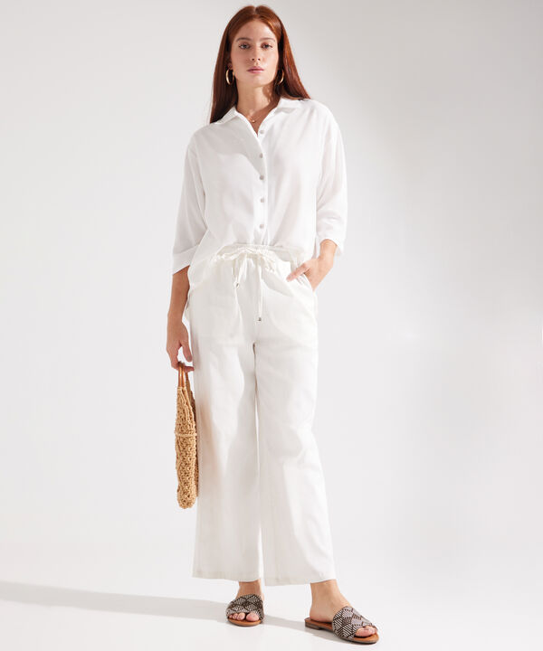 Blusa con Cuello Camisero