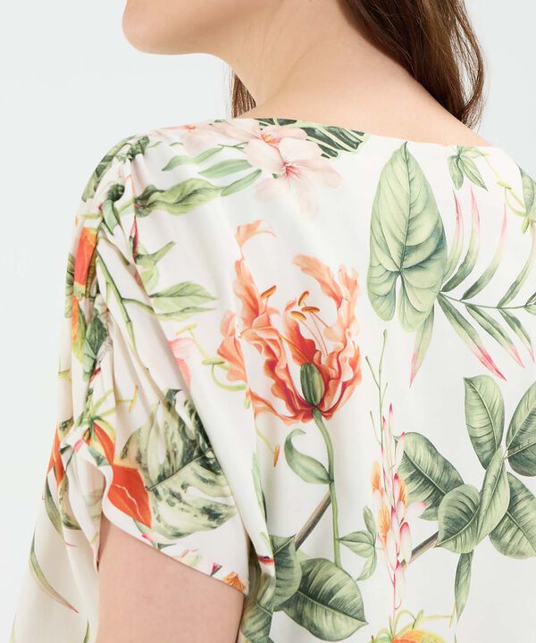 Blusa Estampado Tropical