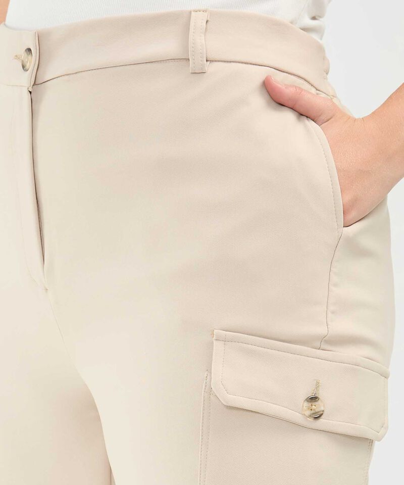 Pantalón cargo