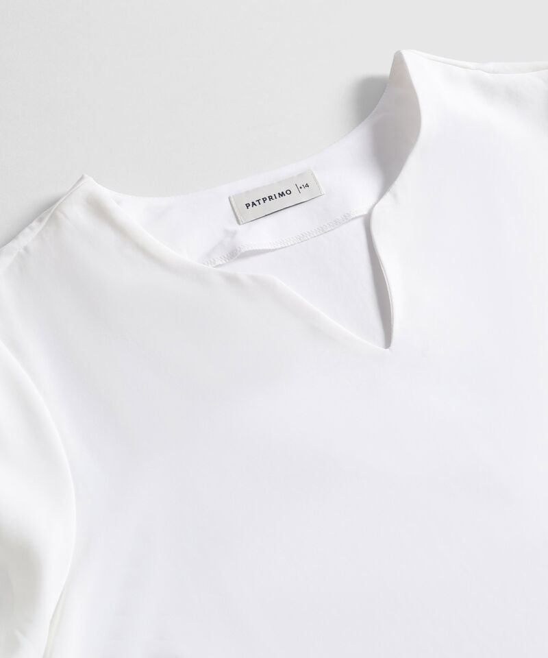 Blusa con Escote V y Bordado en Borde Para Mujer Curvy