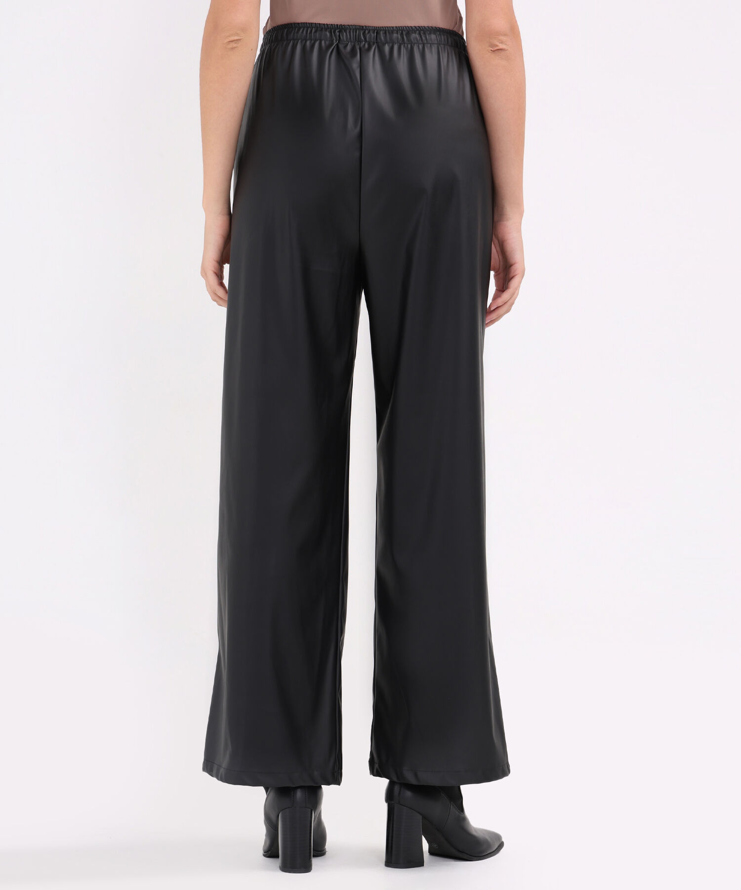 Pantalon Jogger Cuerina