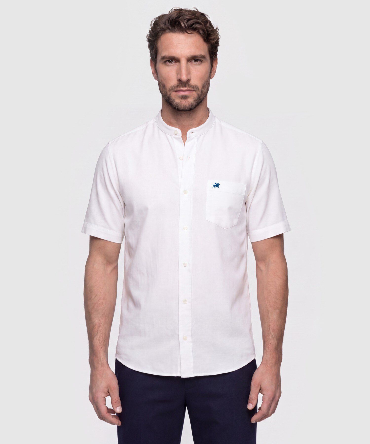 Camisa Unicolor Cuello Mao Con Bolsillo 