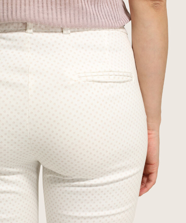 Pantalón Chino Estampado de Lunares
