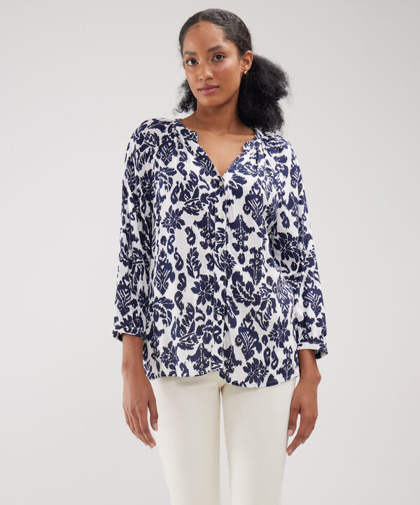 Blusa Manga Tres Cuartos Cuello Neru Estampada image number null