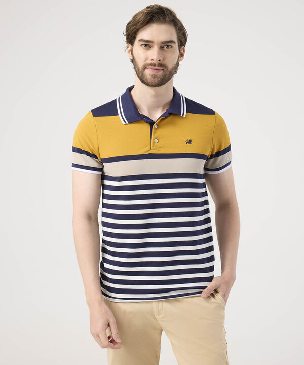 Polo Con Diseño De Bloques Y Franjas  image number null