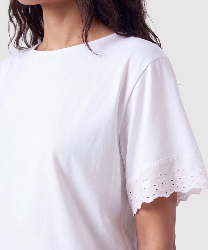Camiseta Manga Corta Bordada Para Mujer