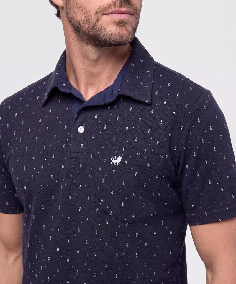 Polo Estampada, Cuello Maquina Duro Con Bolsillo, Silueta Regular Fit Blanco