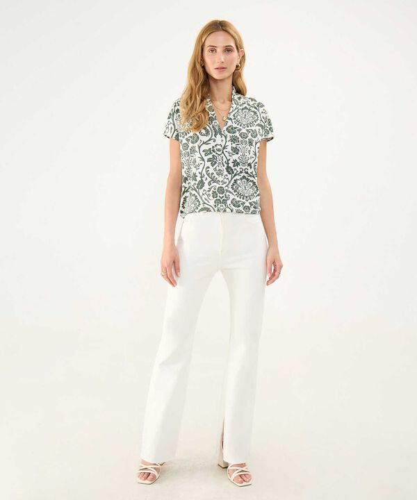 Camiseta Estampada Escote en V image number null