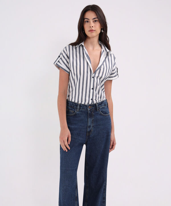 Camisa Con Charretra Preteñida