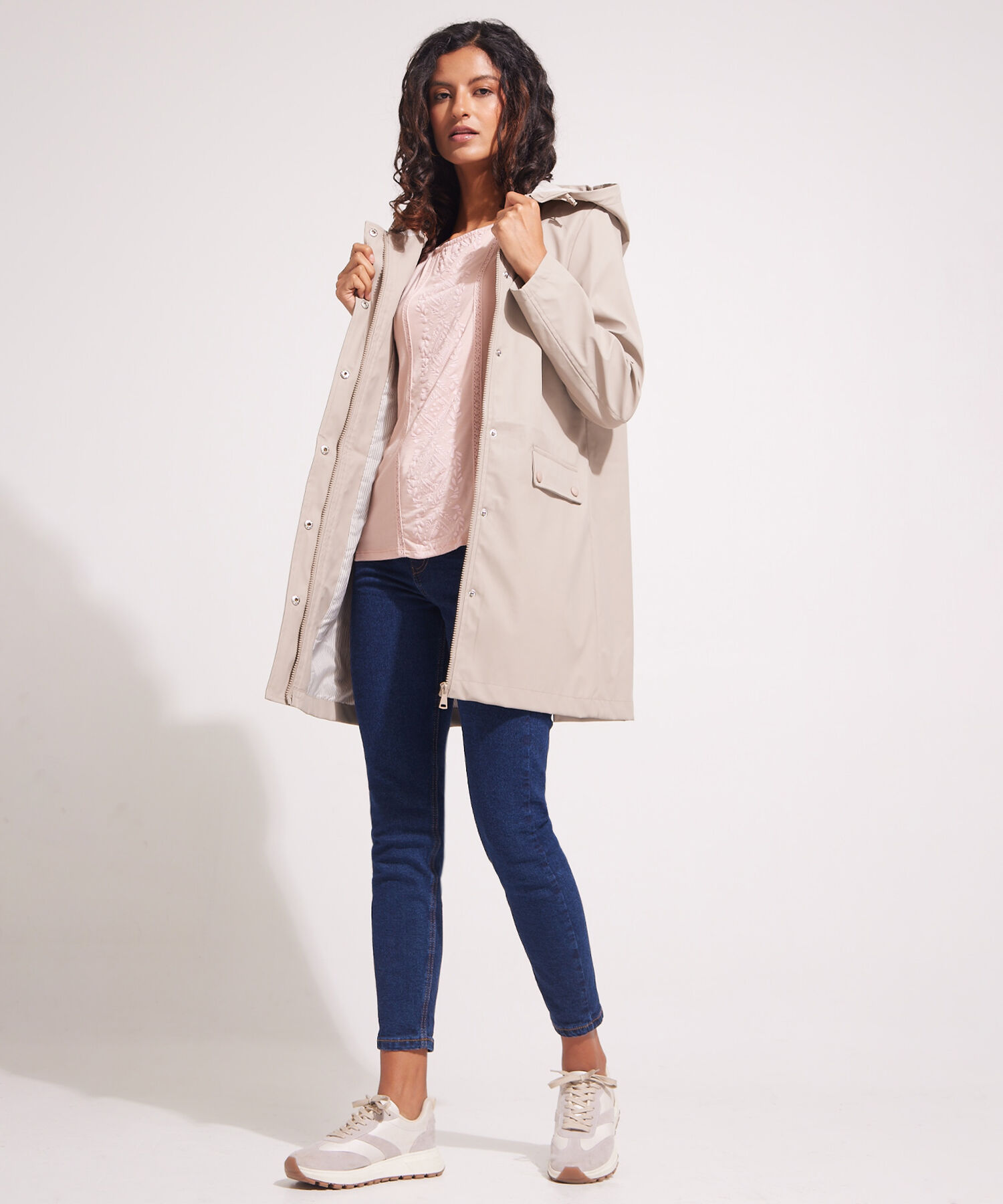 Chaqueta Con Capota Tipo Parka