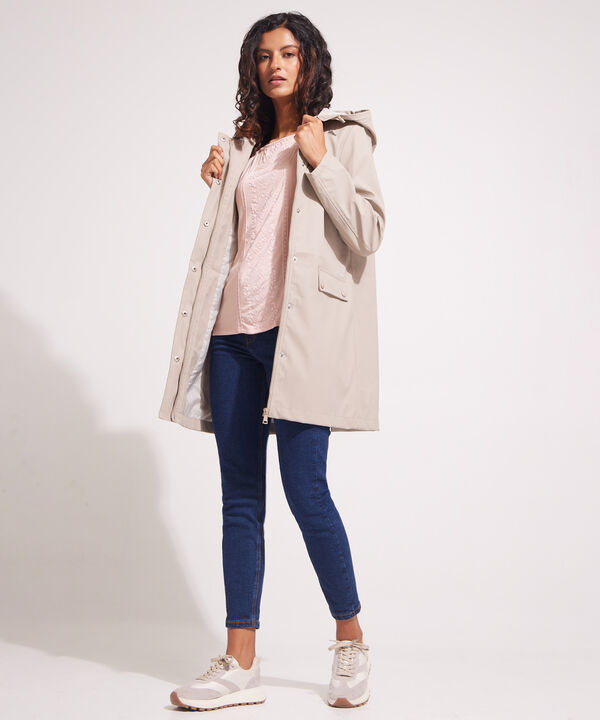 Chaqueta Con Capota Tipo Parka