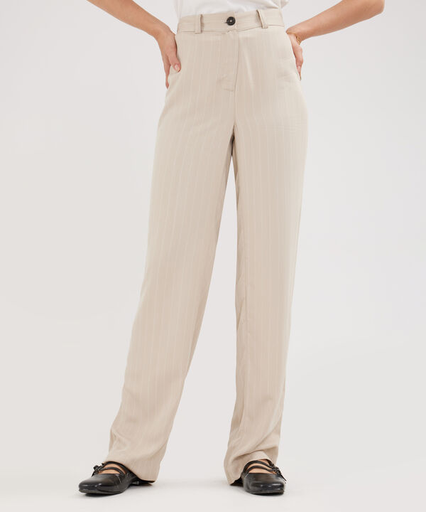 Pantalón Clásico Preteñido A Rayas