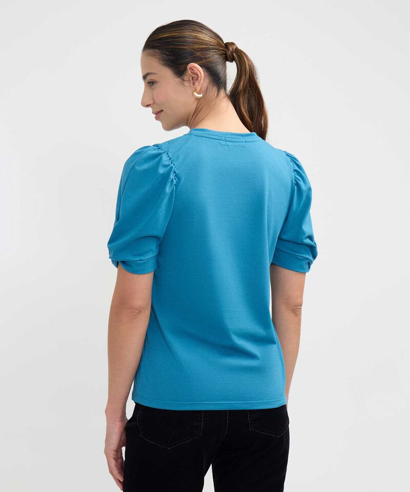 Camiseta con Anudado