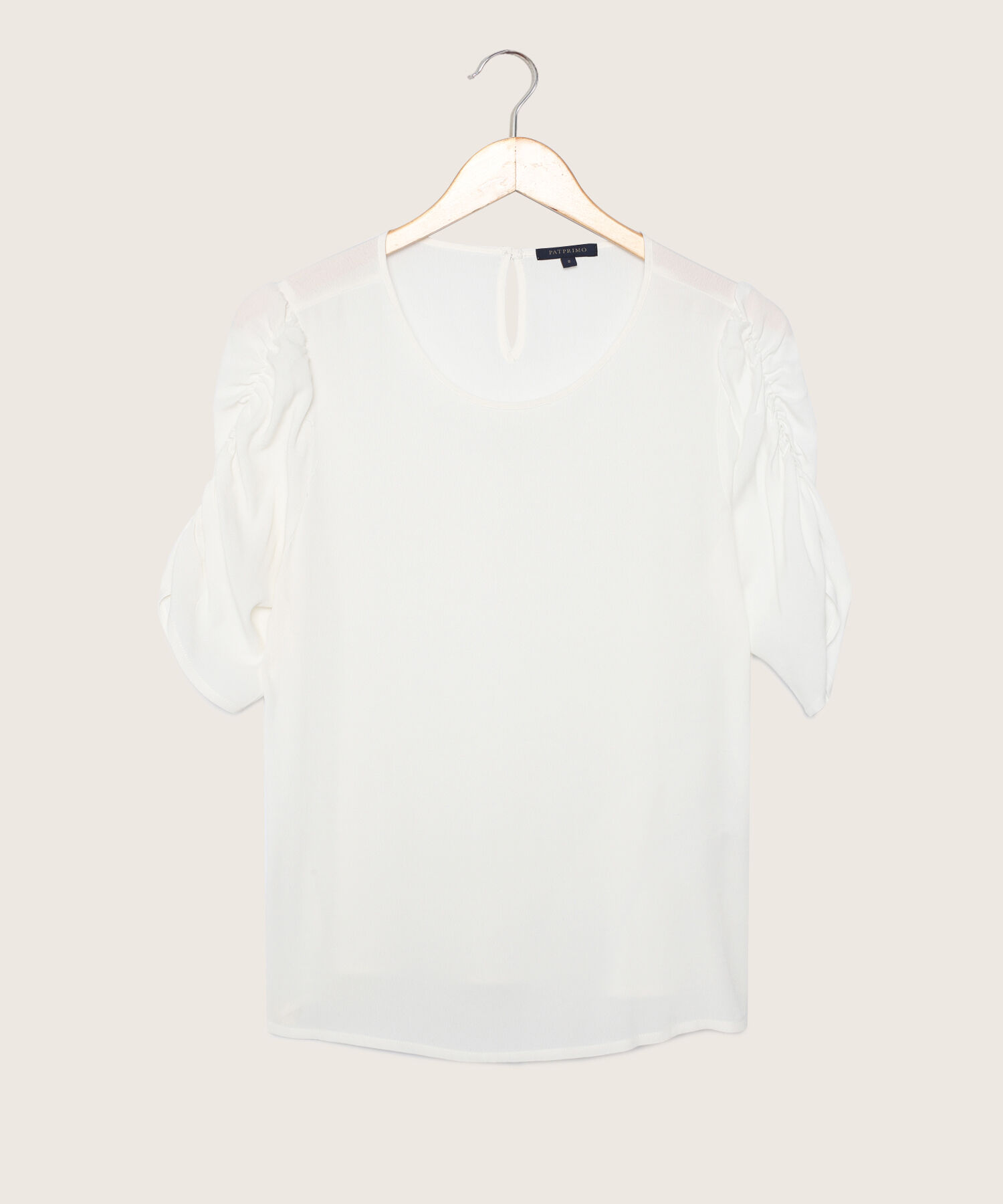 Blusa Unicolor Manga Corta Con Fruncido En Costado