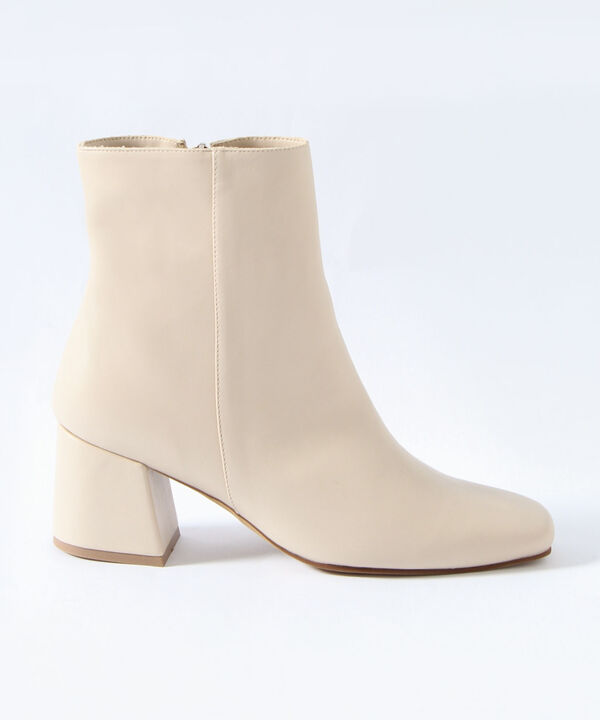 Botines Elegantes de Tacón Medio