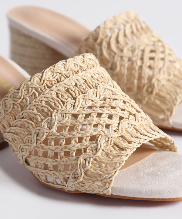 Sandalias image number null
