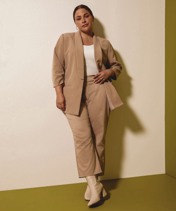 Blazer Manga 3/4 con Solapas image number null