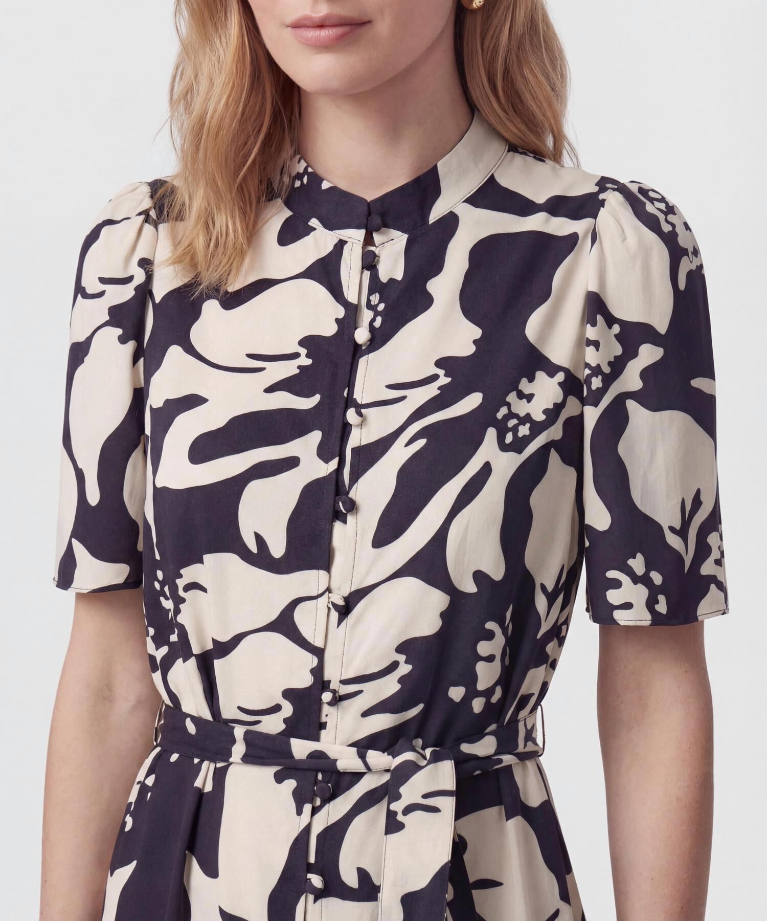 Vestido Midi Camisero Con Cintur&oacute;n Mujer