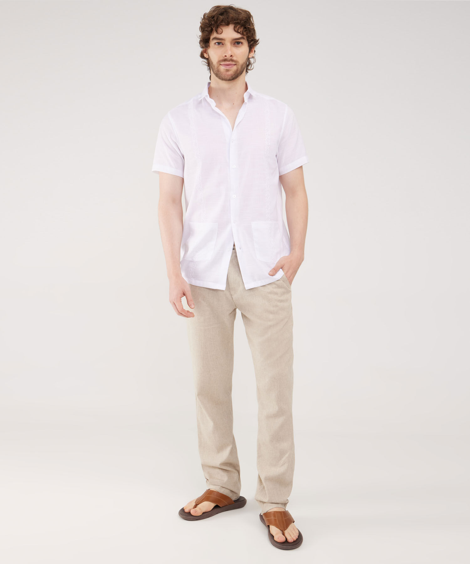 Pantalón Tipo Chino En Lino