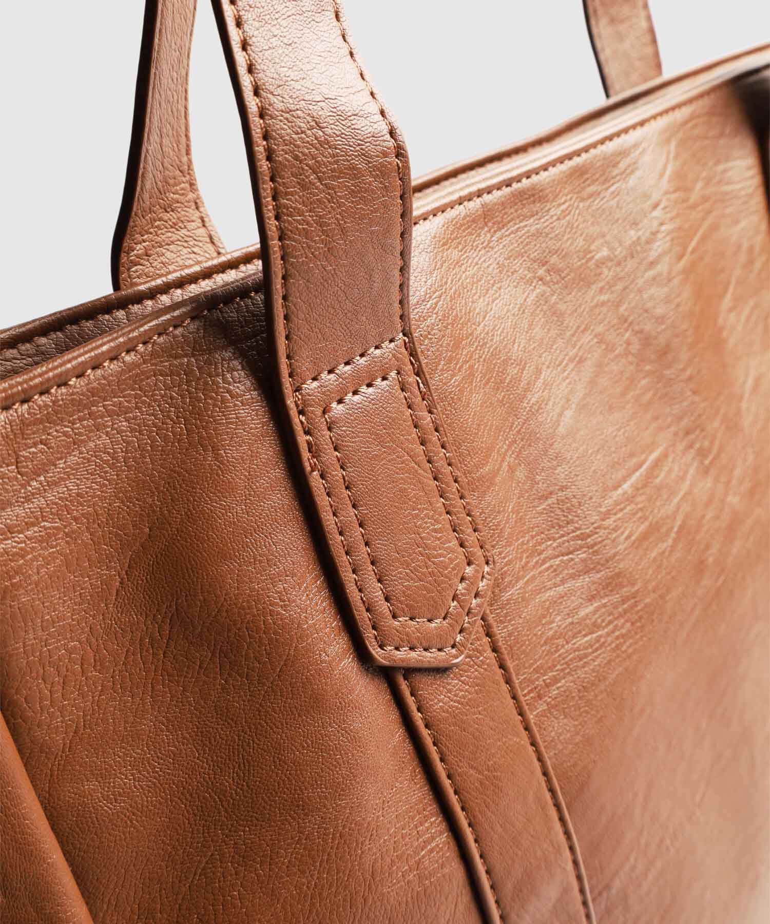 Bolso En Efecto Cuero