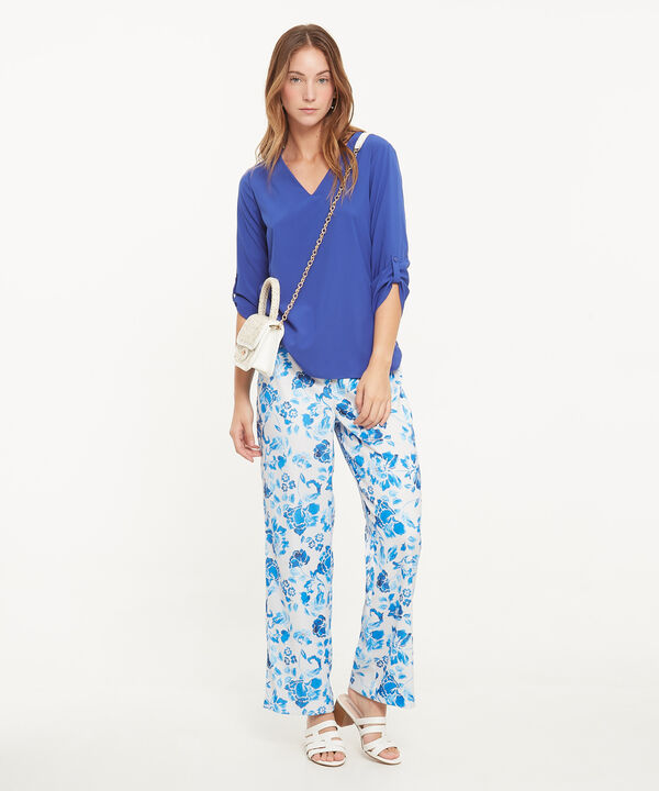 Blusa Manga 3/4 Unicolor Escote En V