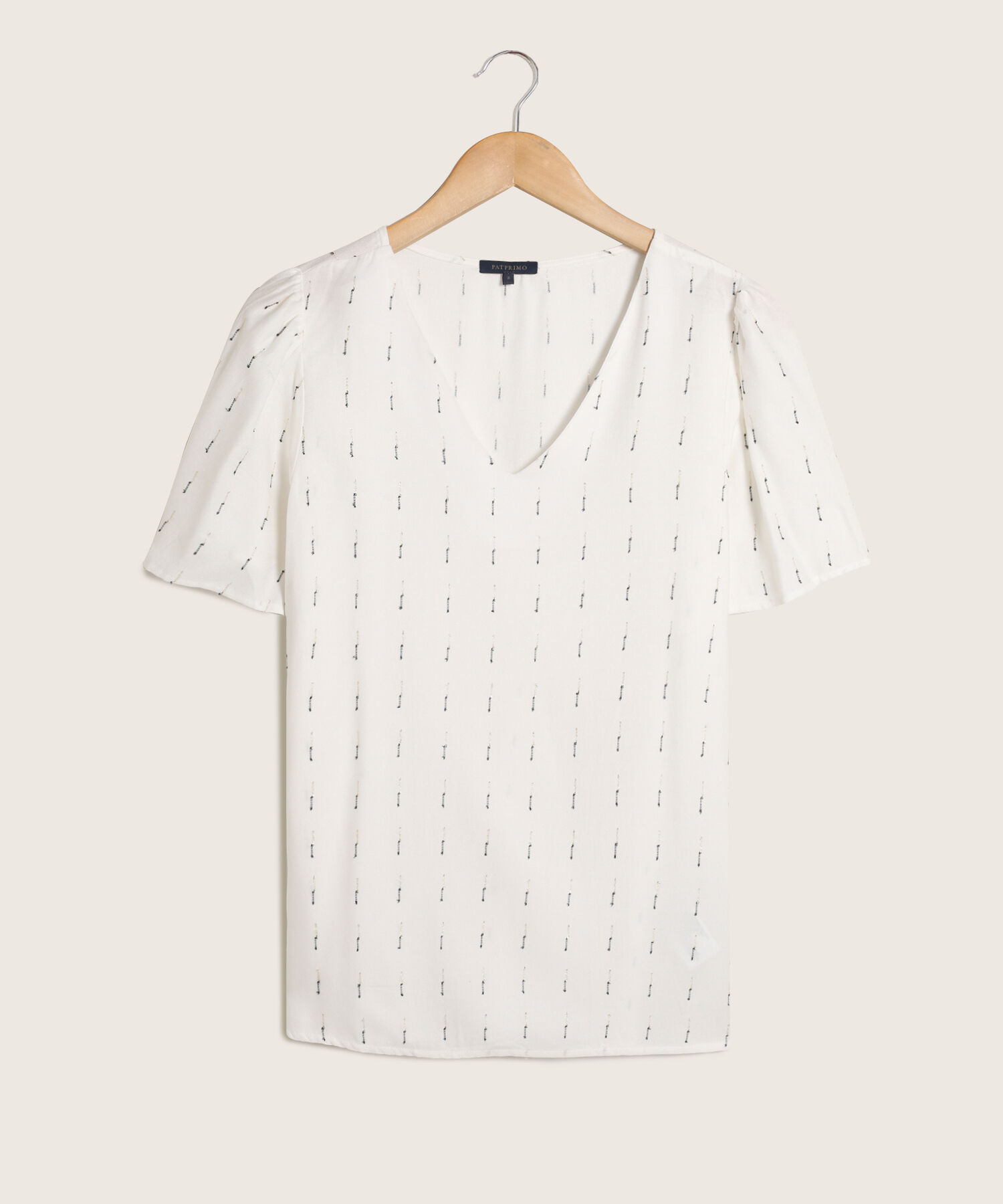 Blusa De Mujer Con Escote V Y Manga Corta Fluida